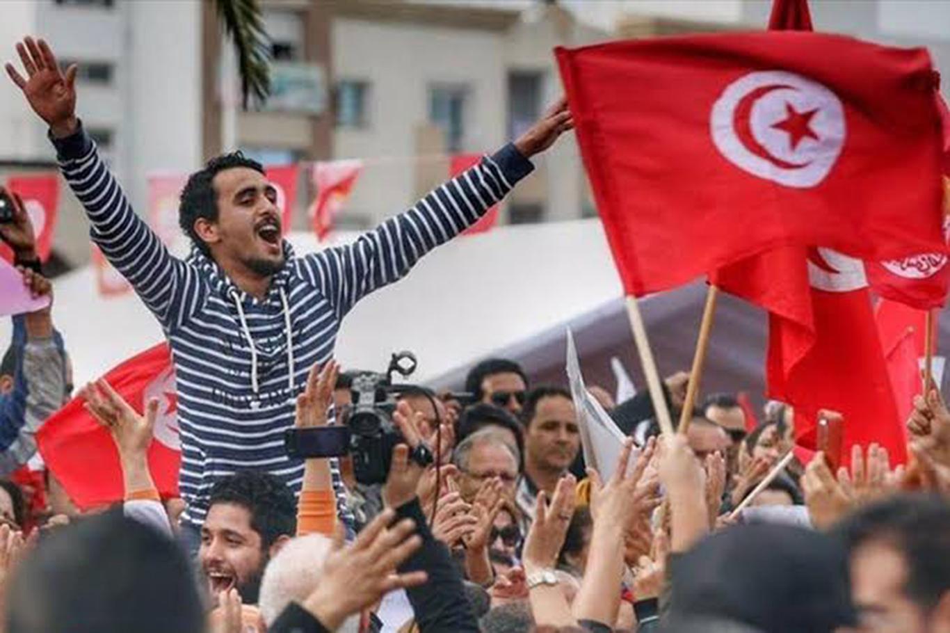 Kabine listesi Cumhurbaşkanı Said'e sunuldu Kabine listesi Cumhurbaşkanı Said'e sunuldu